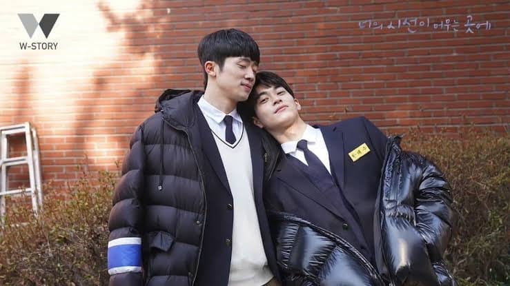 Han Gi Chan with Jang Eui Soo in Where Your Eyes Linger
